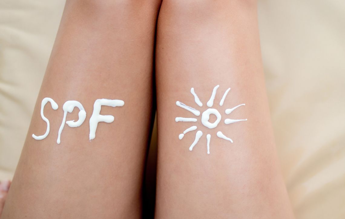 SPF 30 ou SPF 50 : quelle protection solaire choisir selon sa peau et la situation ?