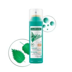Klorane Shampoing Sec Purifiant Teinté à l'Ortie et Vitamine E 150ml - Purifie et nettoie instantanément les cheveux gras bruns sans eau