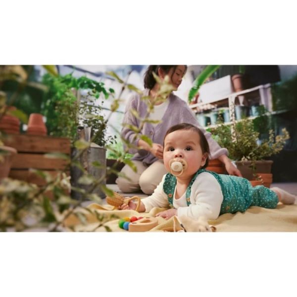 Philips Avent Ultra Soft Nighttime Lot de 2 Sucettes Phosphorescentes 6-18 Mois - Coloris et motifs aléatoires