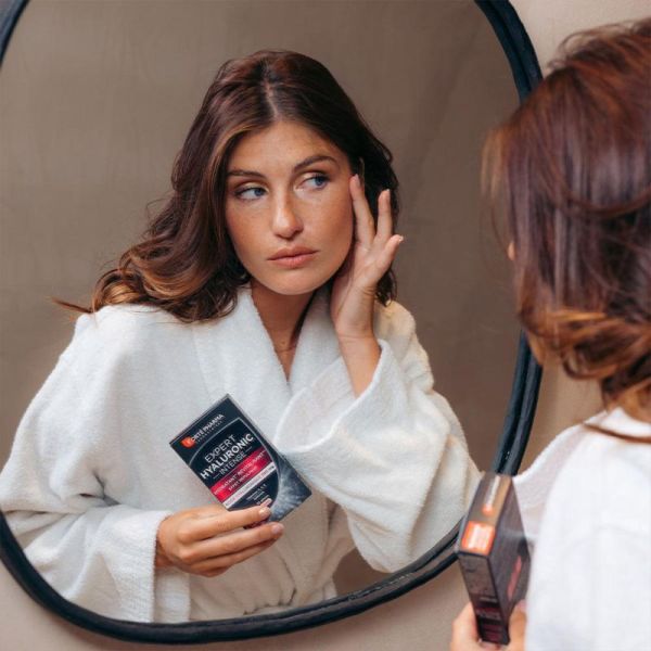 Forté Pharma Expert Hyaluronic Intense - 30 gélules - Hydrate, repulpe et révèle l’éclat de la peau