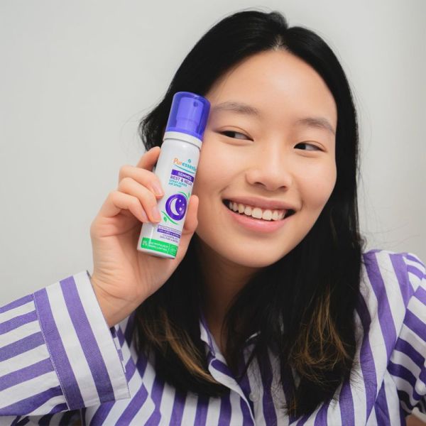 Puressentiel Spray Aérien Sommeil aux 12 Huiles Essentielles 200 ml – Favorise la relaxation, calme les tensions et améliore le sommeil