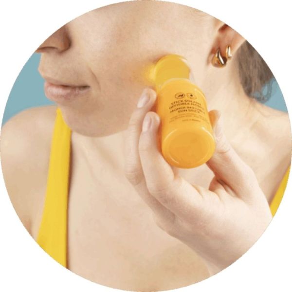 Hei Poa Stick Solaire Invisible SPF50+ au Monoï 15g - Très haute protection pour visage et zones sensibles