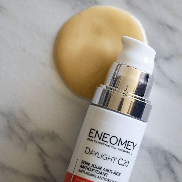 Eneomey Daylight C20 Soin Jour Anti-âge Antioxydant 30ml - Uniformise le Teint - Attenue les Tâches - Anti Radicaux Libres