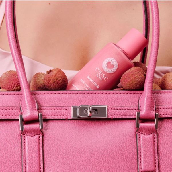 Musc Intime Huile Glow Pailletée Corps Sweet Litchi 100 ml – Huile sèche nutritive sublimatrice nacrée