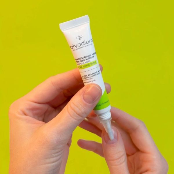 Alvadiem Soin Assainissant Ongles à la Propolis Noire - 10ml