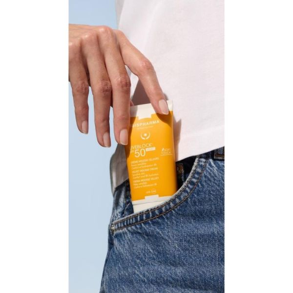 ISISPHARMA Uveblock Velvet SPF50 - 40ml – Crème mousse effet velours protection solaire invisible