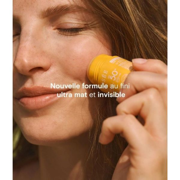 La Rosée Stick Solaire 15 ml à l'Huile d'Abricot Bio SPF50+ - Visage, lèvres et zones sensibles