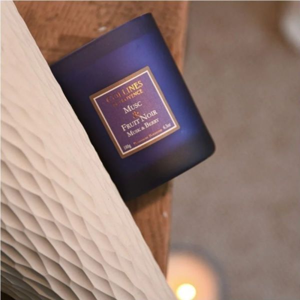 Collines de Provence Bougie Parfumée Musc & Fruit Noir 180 g – ambiance chaleureuse et gourmande