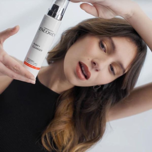Eneomey Purify Cleanser - Nettoyant visage et corps 150 ml - Effet Peeling et Coup d'Eclat