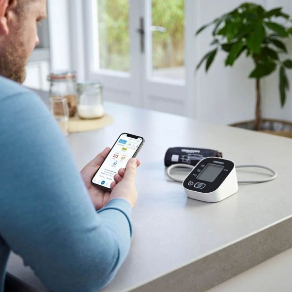 Omron Tensiomètre Brassard Automatique M2 Intelli IT + - 1 pièce - Suivi précis et connecté
