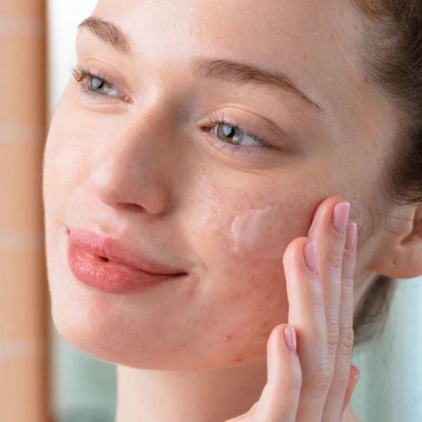 SVR Sebiaclear Crème SPF50+ Anti-imperfections & Matifiante - 40 ml