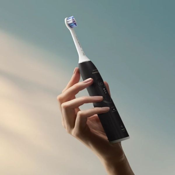 Philips Sonicare 6100 Brosse à dents électrique rechargeable Noire – nettoyage doux et efficace quotidien