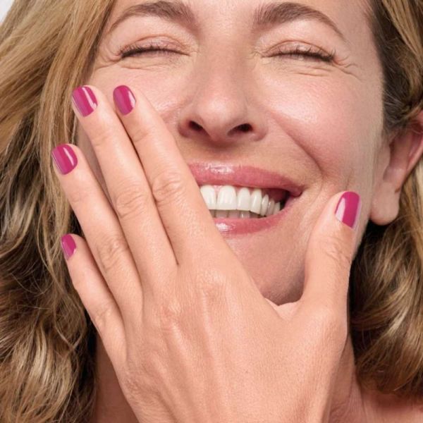 Poderm Vernis Color Care Tea Tree Framboise 8 ml - Vernis soin rose intense longue tenue
