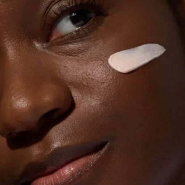 ISISPHARMA Uveblock Velvet SPF50 - 40ml – Crème mousse effet velours protection solaire invisible