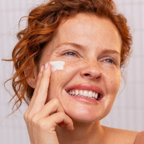 SVR Sun Secure Fluide Photo-Age SPF50+ Correction Rides & Tâches - 40 ml