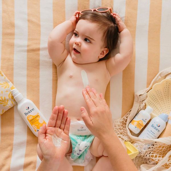 Biolane Expert Crème Solaire SPF50 - 100 ml - Haute protection pour bébé, visage et corps