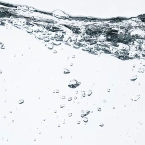 Ducray Keracnyl Lotion Micro-Peeling Désincrustante 200 ml - Resserre les pores, matifie et réduit les boutons