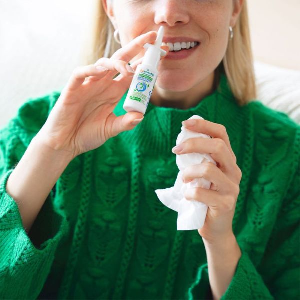 Puressentiel Respiratoire Sinus Express Spray Nasal 15 ml – Décongestionne, réduit la pression et apaise la douleur des sinus en moins de 30 minutes