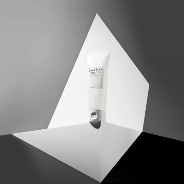 SKIN1004 Madagascar Centella Tone Brightening Cleansing Gel Foam 125ml - Gel nettoyant éclat et pureté
