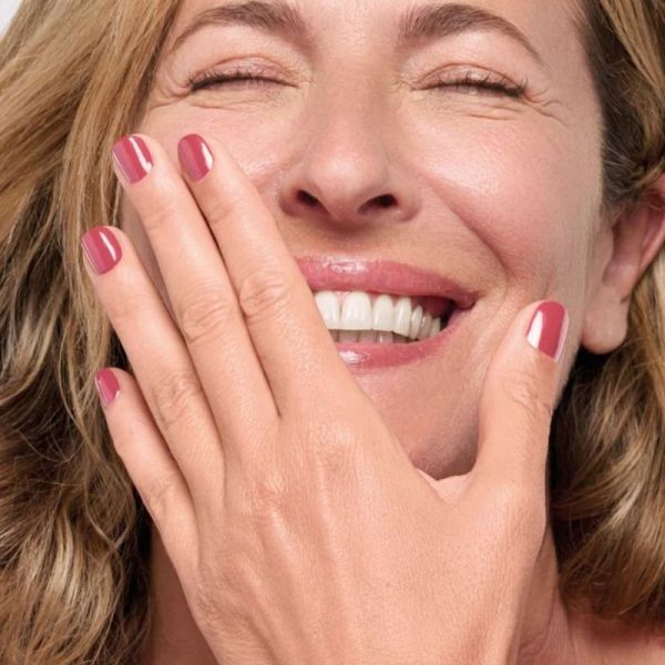 Poderm Vernis Color Care Tea Tree Bois de Rose 8 ml - Vernis soin bois de rose élégant longue tenue