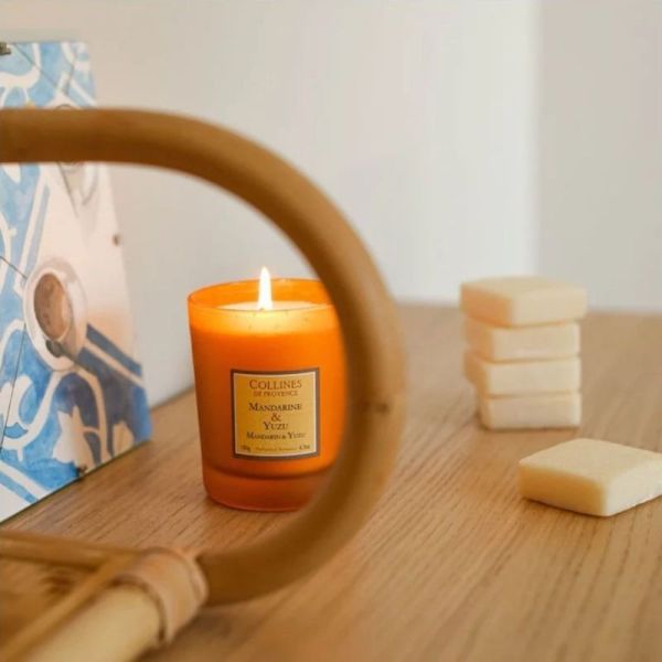 Collines de Provence Bougie Parfumée Mandarine & Yuzu 180 g – parfum frais et vivifiant