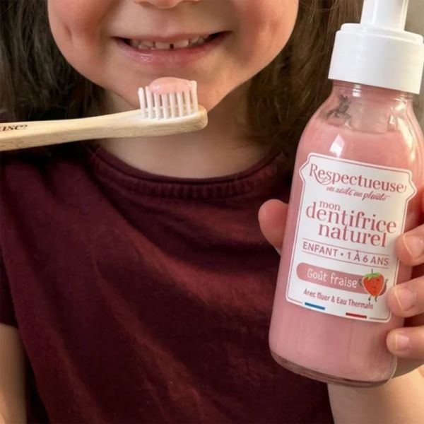 Respectueuse Dentifrice Naturel Enfants Goût Fraise Recharge 150ml – Protection et dents de lait